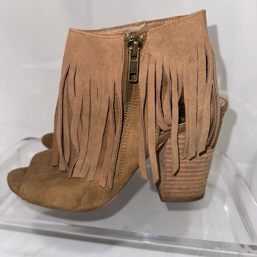 Carlos by Carlos Santana tan suede fringe booties womens 7.5